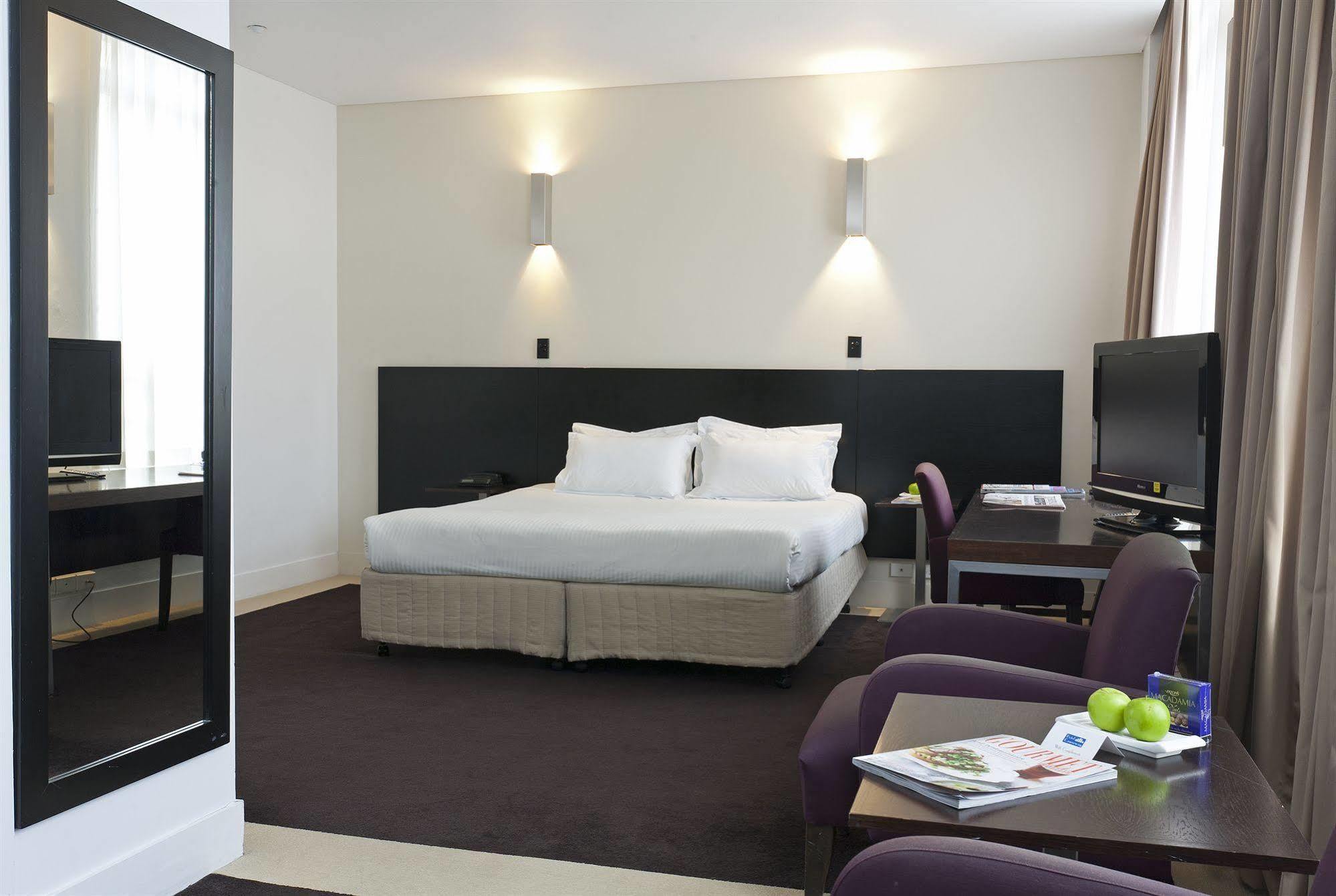 Hotel Causeway Мелбърн Екстериор снимка